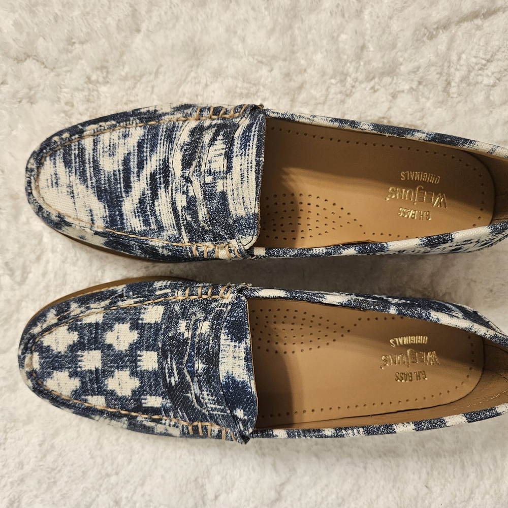 G.H. Bass & Co. Blue and Cream Loafers